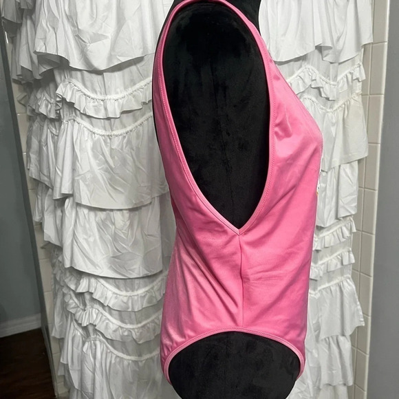 Balmain Paris x Barbie limited edition collection - Picture 3 of 14